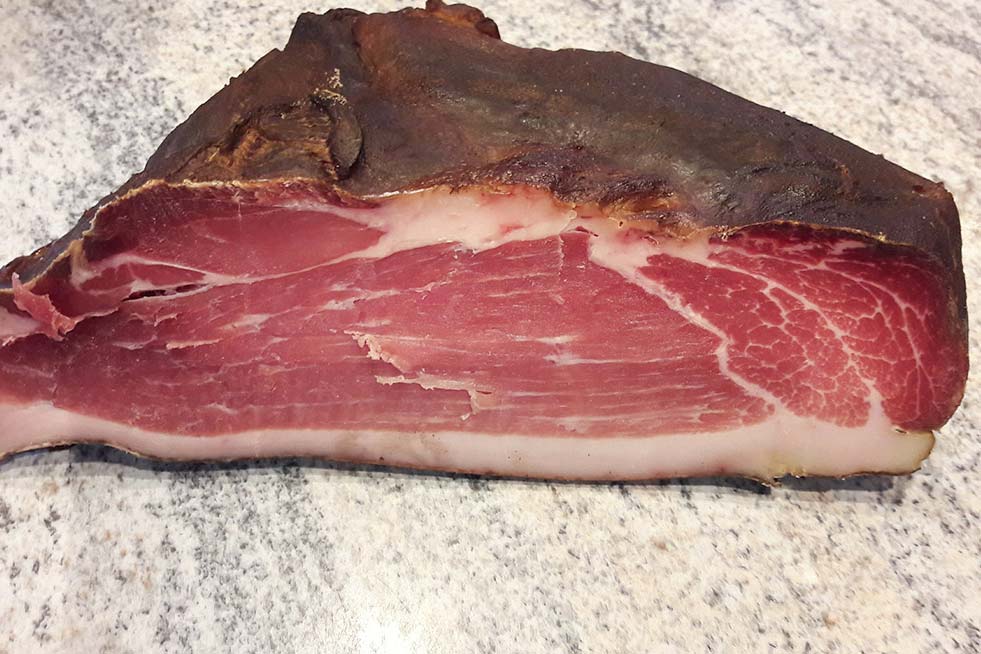 Auf dem Farnbauernhof erwarten Sie nachhaltig produzierte kulinarische Köstlichkeiten.